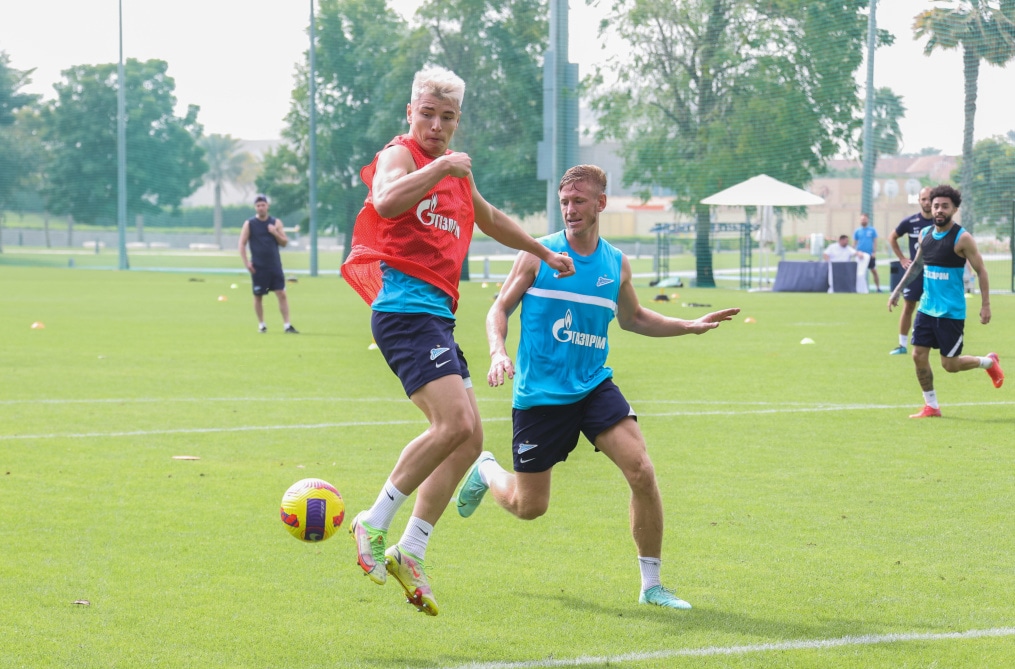 «Газпром»-тренировочные сборы в Дубае: 18 января, утренняя тренировка