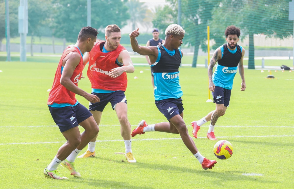 «Газпром»-тренировочные сборы в Дубае: 18 января, утренняя тренировка