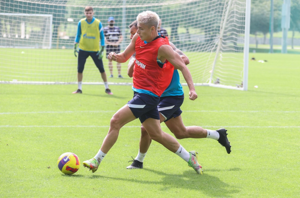 «Газпром»-тренировочные сборы в Дубае: 18 января, утренняя тренировка