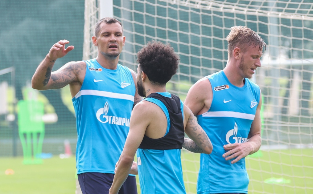 «Газпром»-тренировочные сборы в Дубае: 18 января, утренняя тренировка