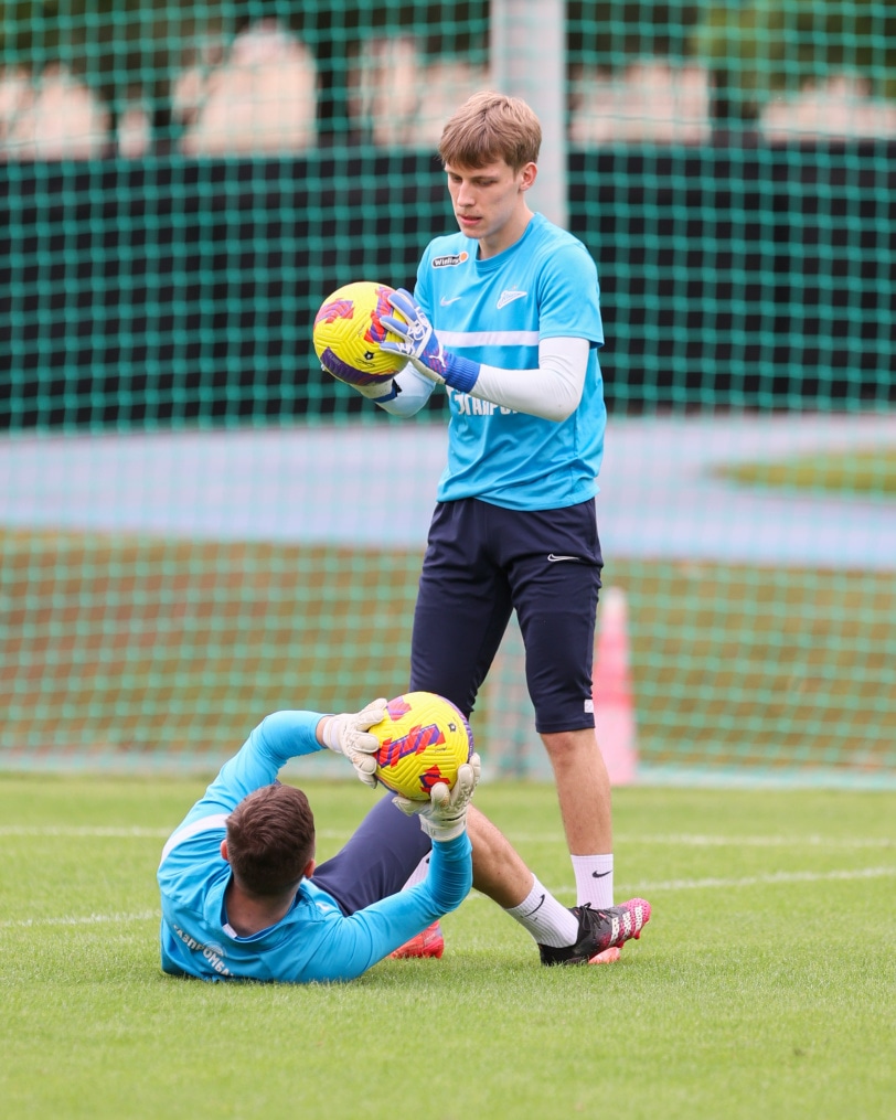 «Газпром»-тренировочные сборы в Дубае: 20 января, утренняя тренировка