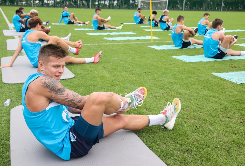 «Газпром»-тренировочные сборы в Дубае: 20 января, утренняя тренировка