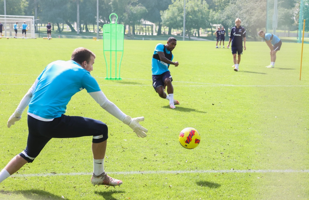«Газпром»-тренировочные сборы в Дубае: 23 января, утренняя тренировка