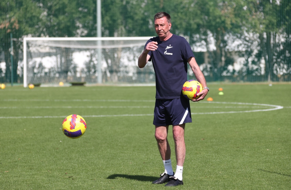 «Газпром»-тренировочные сборы в Дубае: 24 января, утренняя тренировка