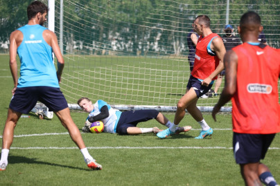 «Газпром»-тренировочные сборы в Дубае: 24 января, утренняя тренировка