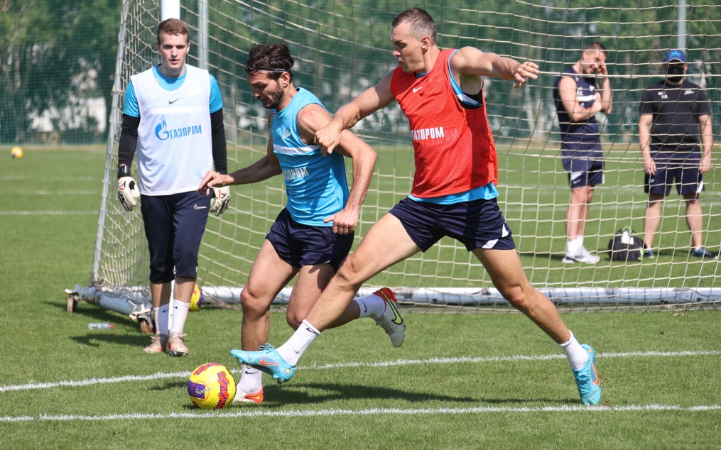 «Газпром»-тренировочные сборы в Дубае: 24 января, утренняя тренировка