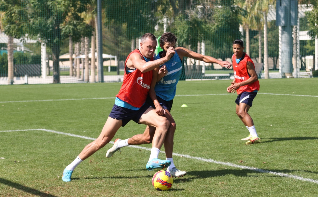 «Газпром»-тренировочные сборы в Дубае: 24 января, утренняя тренировка