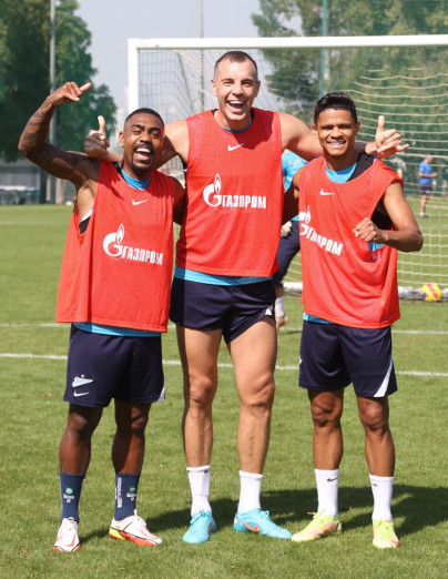 «Газпром»-тренировочные сборы в Дубае: 24 января, утренняя тренировка