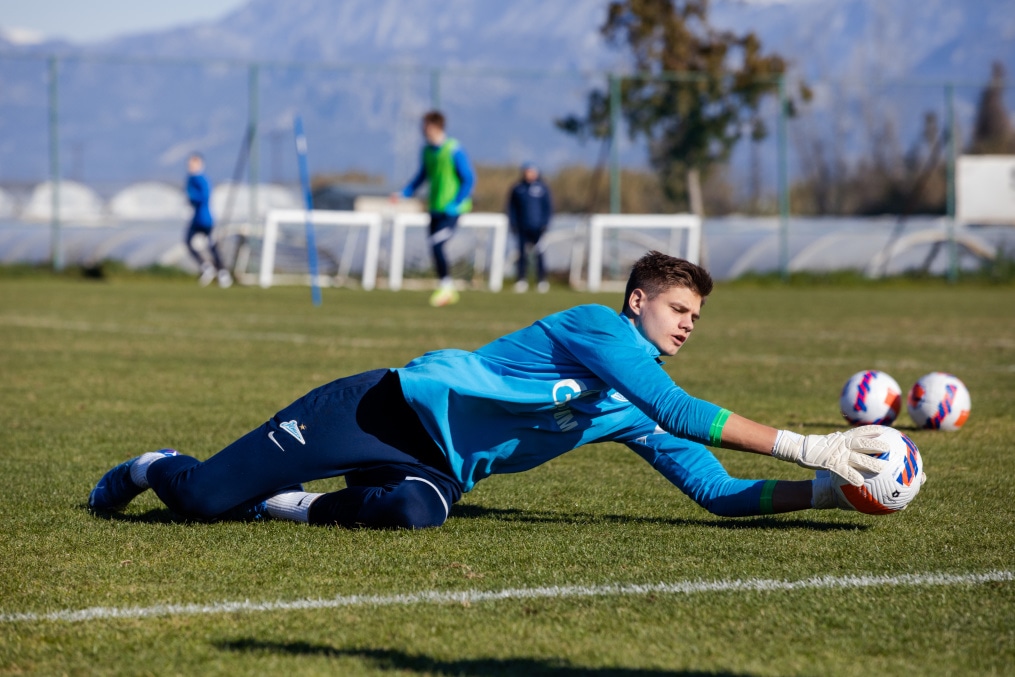 Сборы «Зенита»-м в Турции: 24 января, утренняя тренировка