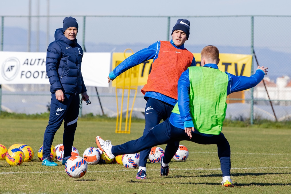 Сборы «Зенита»-м в Турции: 24 января, утренняя тренировка