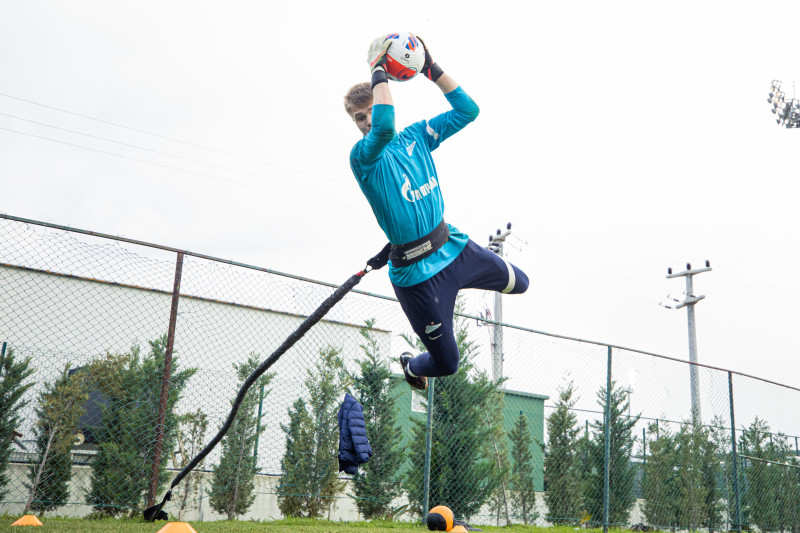 Сборы «Зенита»-м в Турции: 25 января, вечерняя тренировка