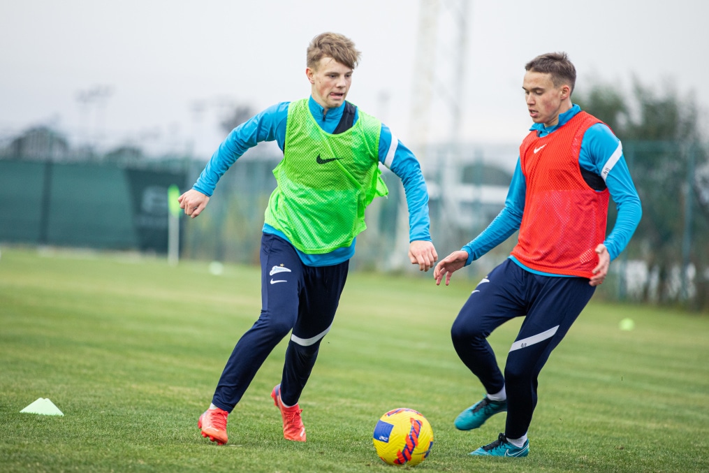 Сборы «Зенита»-м в Турции: 25 января, вечерняя тренировка