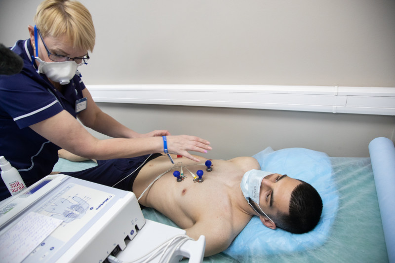 Арсен Адамов проходит медосмотр в ММЦ «СОГАЗ»