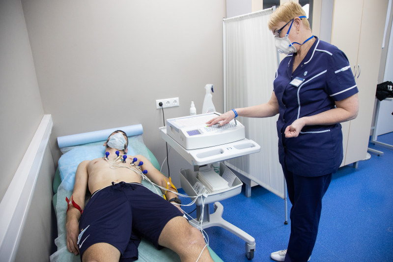 Арсен Адамов проходит медосмотр в ММЦ «СОГАЗ»