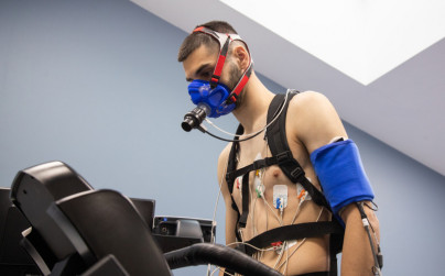 Арсен Адамов проходит медосмотр в ММЦ «СОГАЗ»