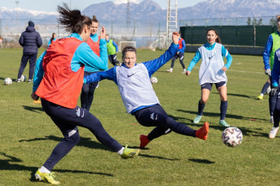 Сборы женской команды в Турции: 5 февраля, утренняя тренировка