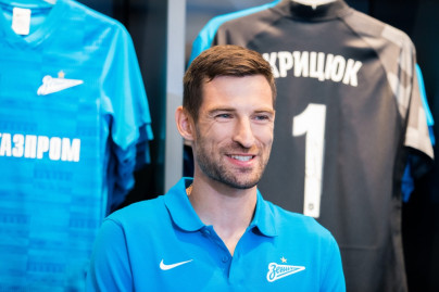 Презентация новичка «Зенита» Станислава Крицюка