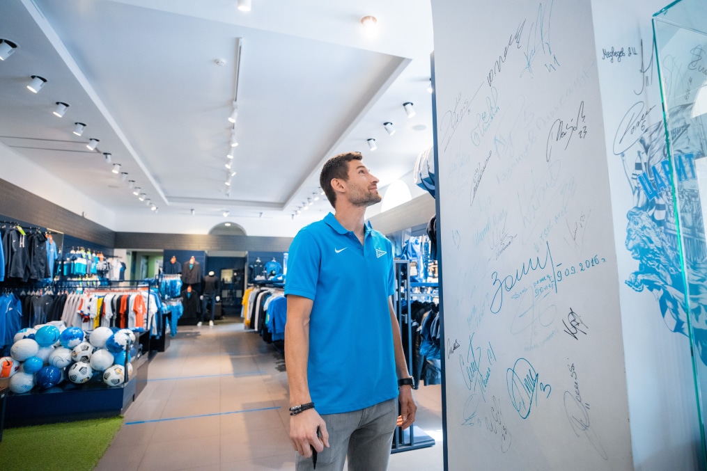 Презентация новичка «Зенита» Станислава Крицюка