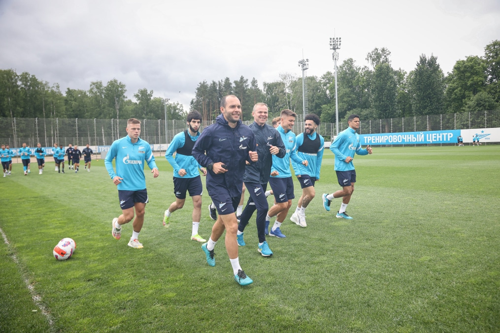 «Газпром» — тренировочные сборы в Петербурге: 17 июня, утренняя тренировка