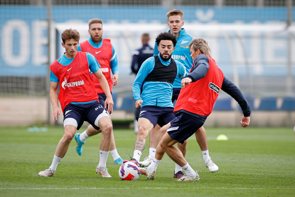 «Газпром» — тренировочные сборы в Петербурге: 17 июня, утренняя тренировка