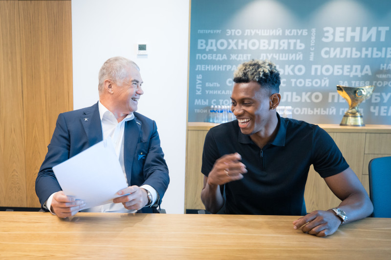 Матео Кассьерра заключил контракт с «Зенитом»