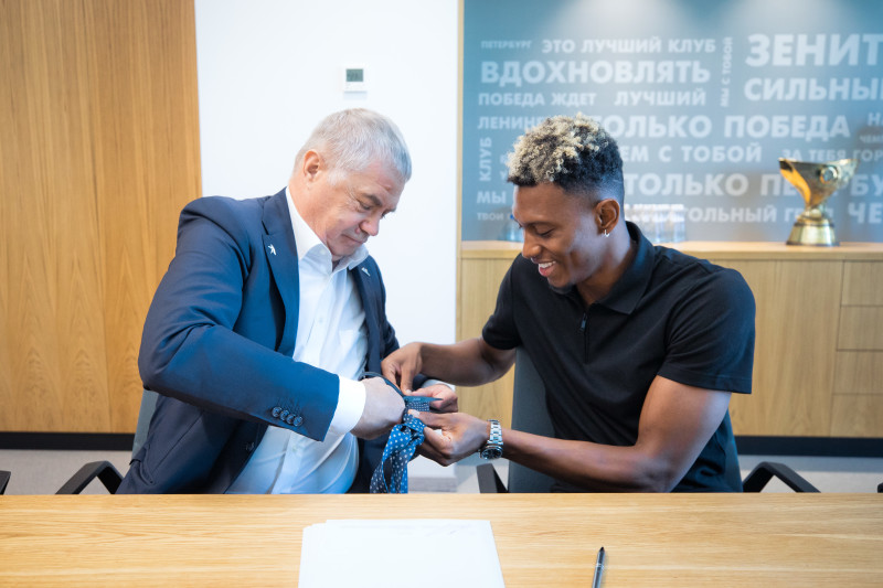 Матео Кассьерра заключил контракт с «Зенитом»