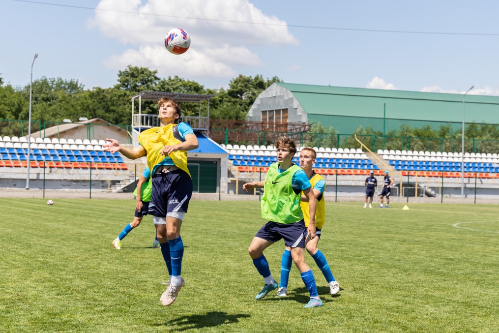«Газпром» — тренировочные сборы «Зенита»-м в Ставропольском крае: 3 июля, утренняя тренировка