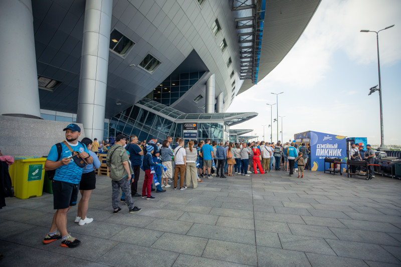 Фан-променад перед матчем «Зенит» — «Торпедо»