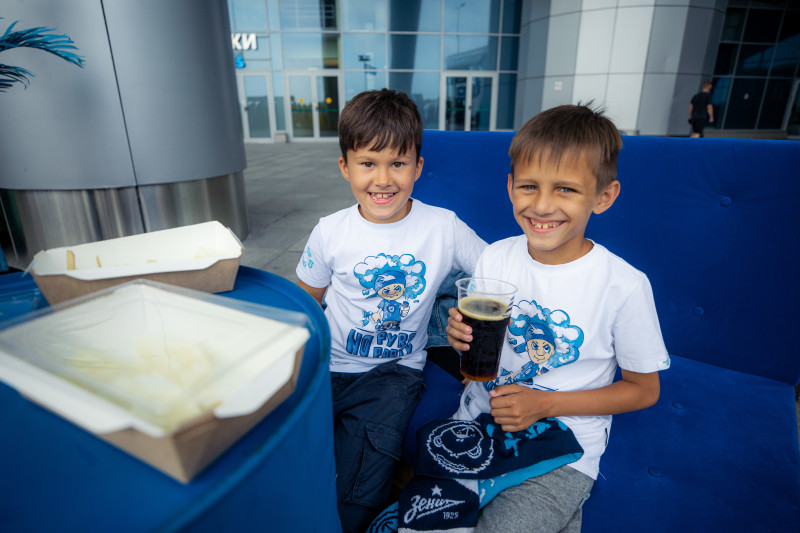 Фан-променад перед матчем «Зенит» — «Торпедо»