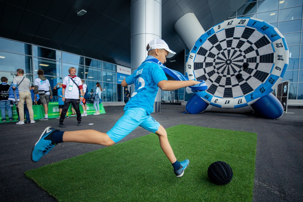 Фан-променад перед матчем «Зенит» — «Торпедо»
