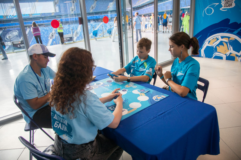Фан-променад перед матчем «Зенит» — «Торпедо»