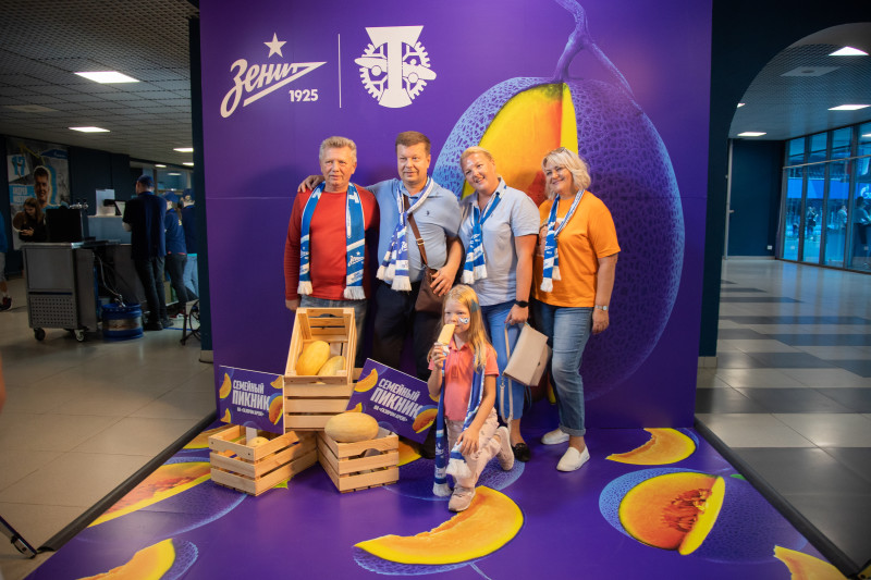 Фан-променад перед матчем «Зенит» — «Торпедо»