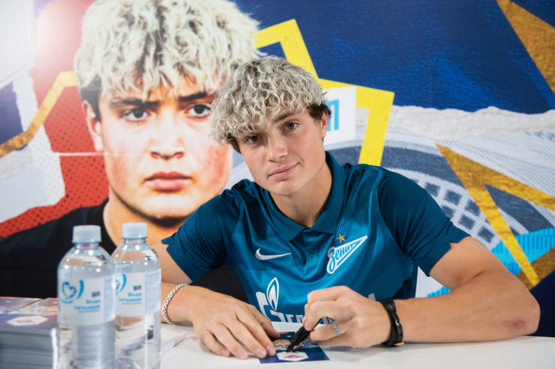 Фан-променад перед матчем «Зенит» — «Торпедо»