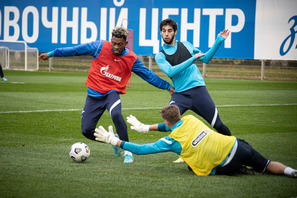 Тренировка основного состава «Зенита» после короткого перерыва