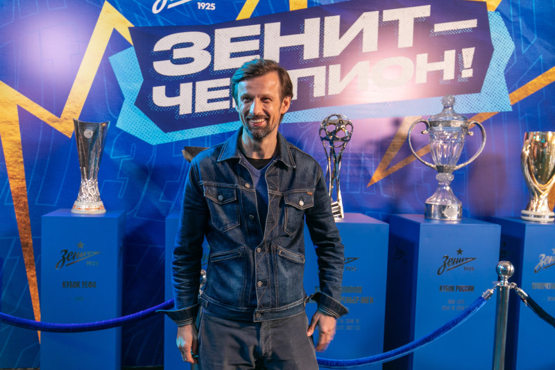 Сергей Семак открыл павильон «Столица спорта» на Дворцовой площади