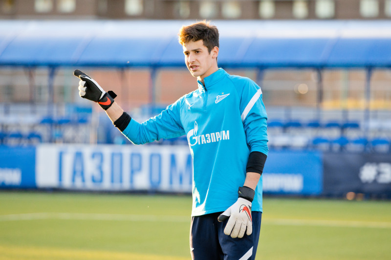 Тренер «Црвены Звезды» на тренировке «Зенита»-м