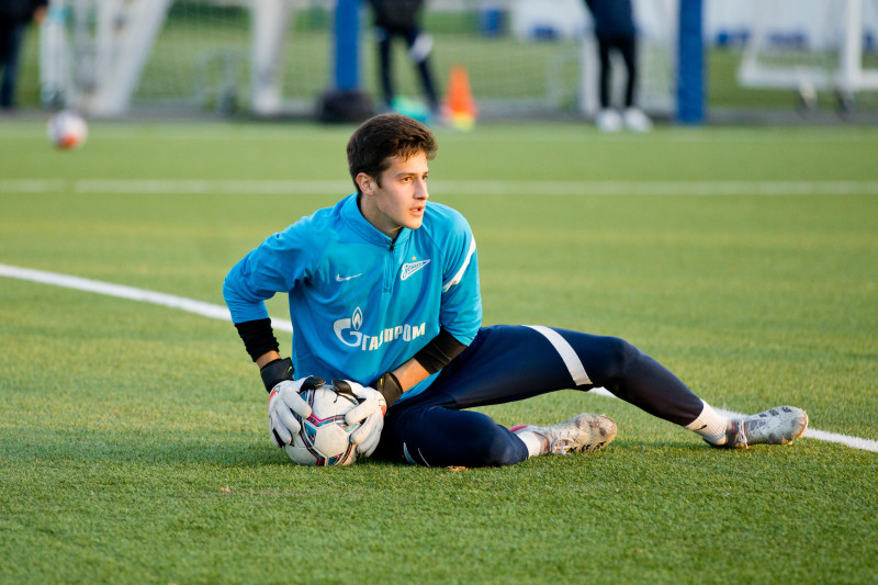 Тренер «Црвены Звезды» на тренировке «Зенита»-м