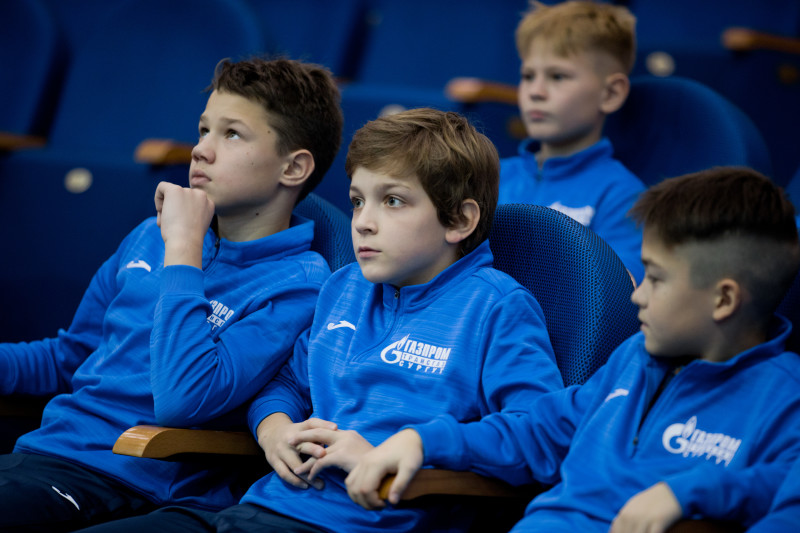 Встреча команды из Сургута с Владиславом Радимовым и Анатолием Давыдовым