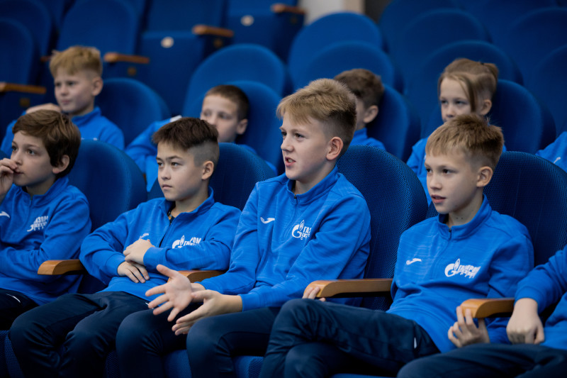 Встреча команды из Сургута с Владиславом Радимовым и Анатолием Давыдовым