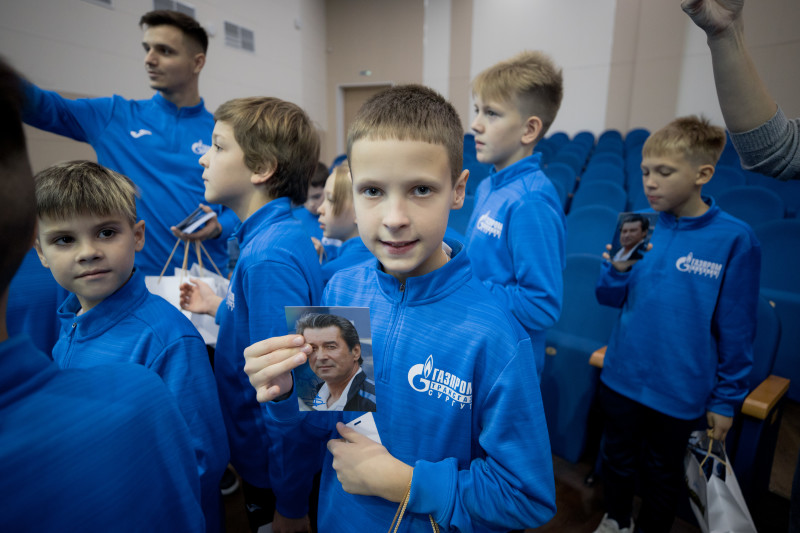 Встреча команды из Сургута с Владиславом Радимовым и Анатолием Давыдовым