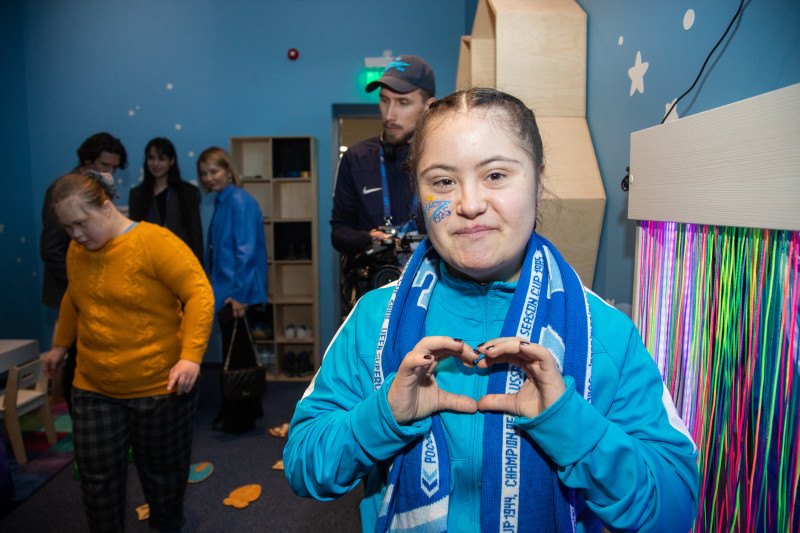 «Зенит» и фонд «Социальная ответственность» открыли сенсорную комнату на «Газпром Арене»