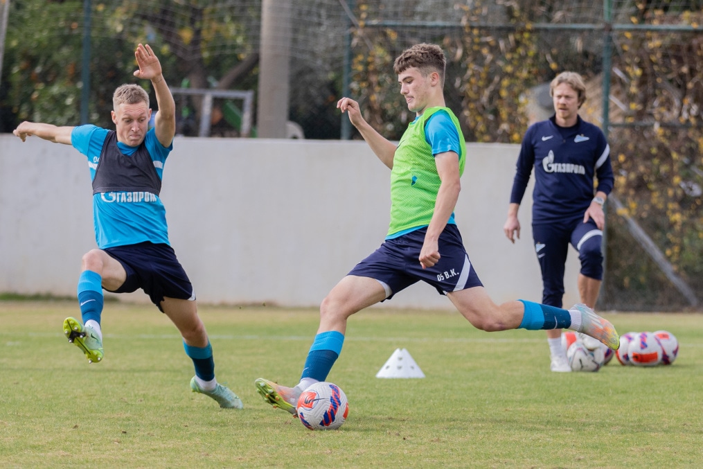 «Газпром» — тренировочные сборы «Зенита»-м в Турции: 19 ноября, утренняя тренировка