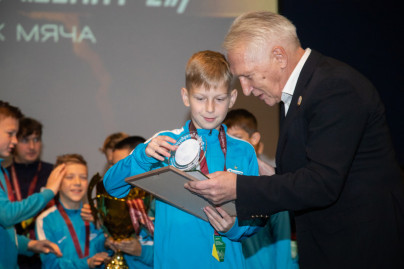 Церемония награждения победителей Первенства Санкт-Петербурга по футболу