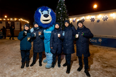 Новогодняя елка в «Газпром» — Академии