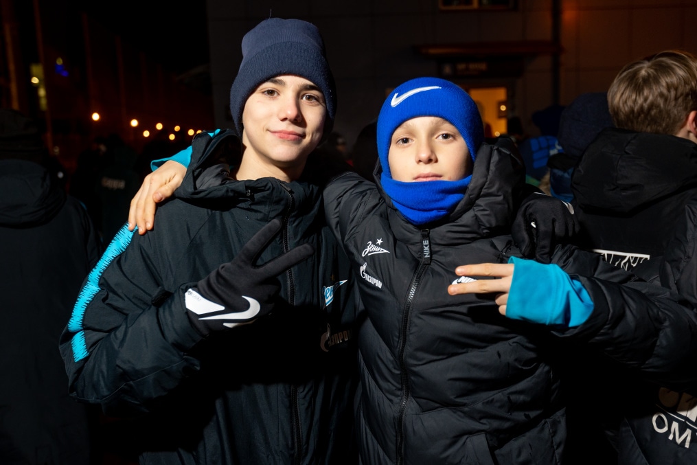 Новогодняя елка в «Газпром» — Академии