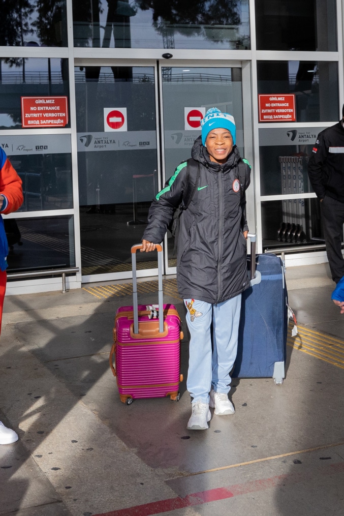 Приезд на сборы новичка женской команды «Зенит» Мэри-Энн Эзенагу