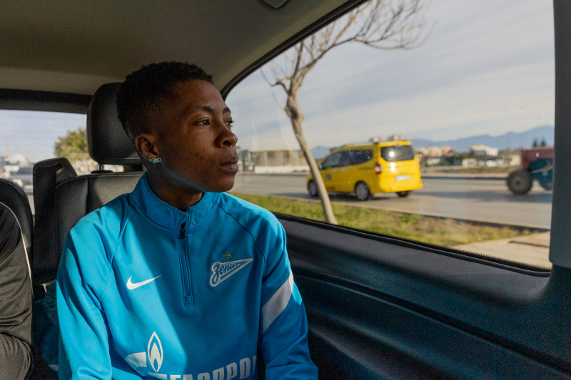 Приезд на сборы новичка женской команды «Зенит» Мэри-Энн Эзенагу