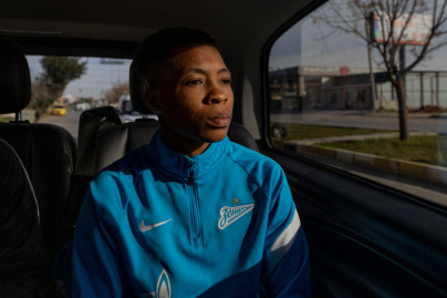 Приезд на сборы новичка женской команды «Зенит» Мэри-Энн Эзенагу