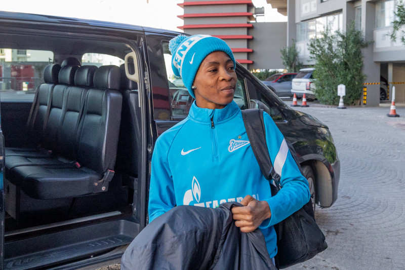 Приезд на сборы новичка женской команды «Зенит» Мэри-Энн Эзенагу