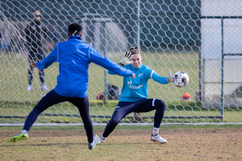«Газпром»-тренировочные сборы женской  команды «Зенит» в Турции: 6 февраля, утренняя тренировка